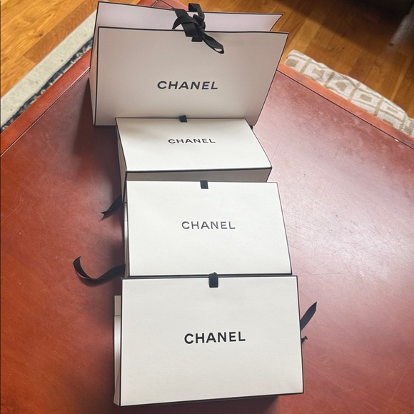 Chanel Gift Box 1 large 3 medium brand new authentic 11x7.5 9x5.5 - Picture 4 of 5